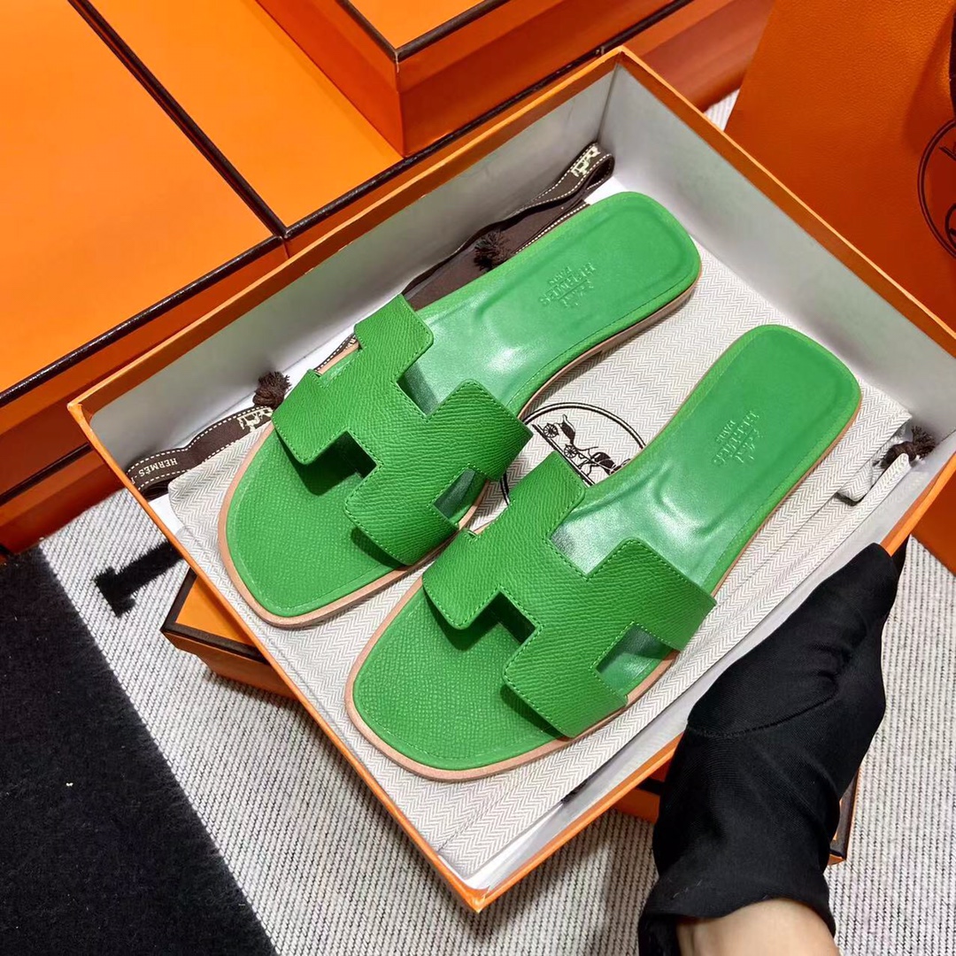 에르메스 올수공 오란 슬리퍼 샌들 앱송 135